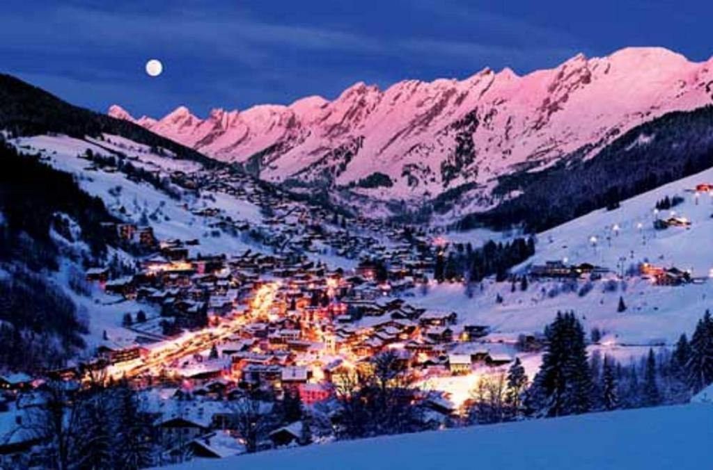Hotel Les Airelles La Clusaz Esterno foto